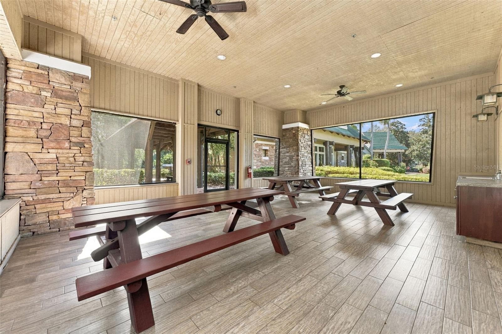 Single Family Residence at 21916 WAVERLY SHORES LN, LAND O LAKES, photo 70 of 78