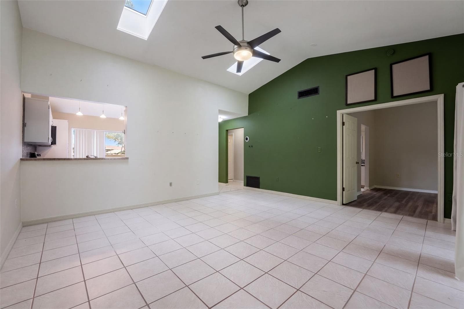 Condominium at 5849 BLUE DAHLIA WAY #12, ORLANDO, photo 5 of 20