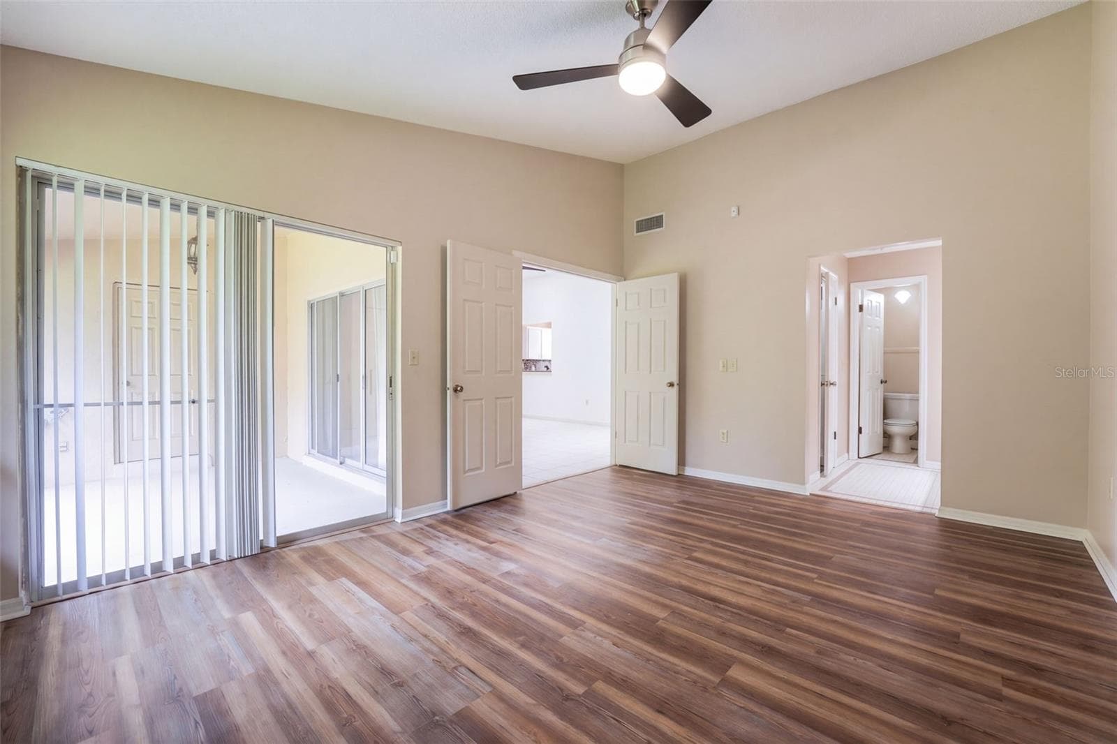Condominium at 5849 BLUE DAHLIA WAY #12, ORLANDO, photo 12 of 20