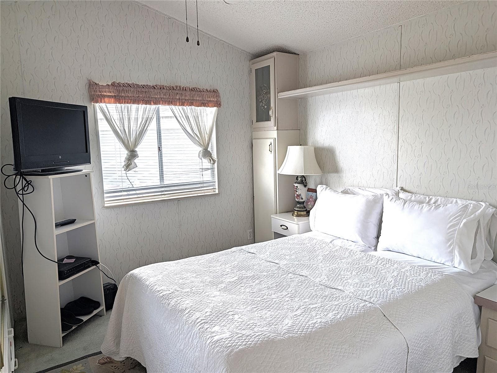 Manufactured Home at 3333 26TH AVE E #1113, BRADENTON, photo 9 of 15