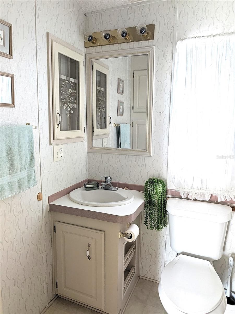 Manufactured Home at 3333 26TH AVE E #1113, BRADENTON, photo 10 of 15