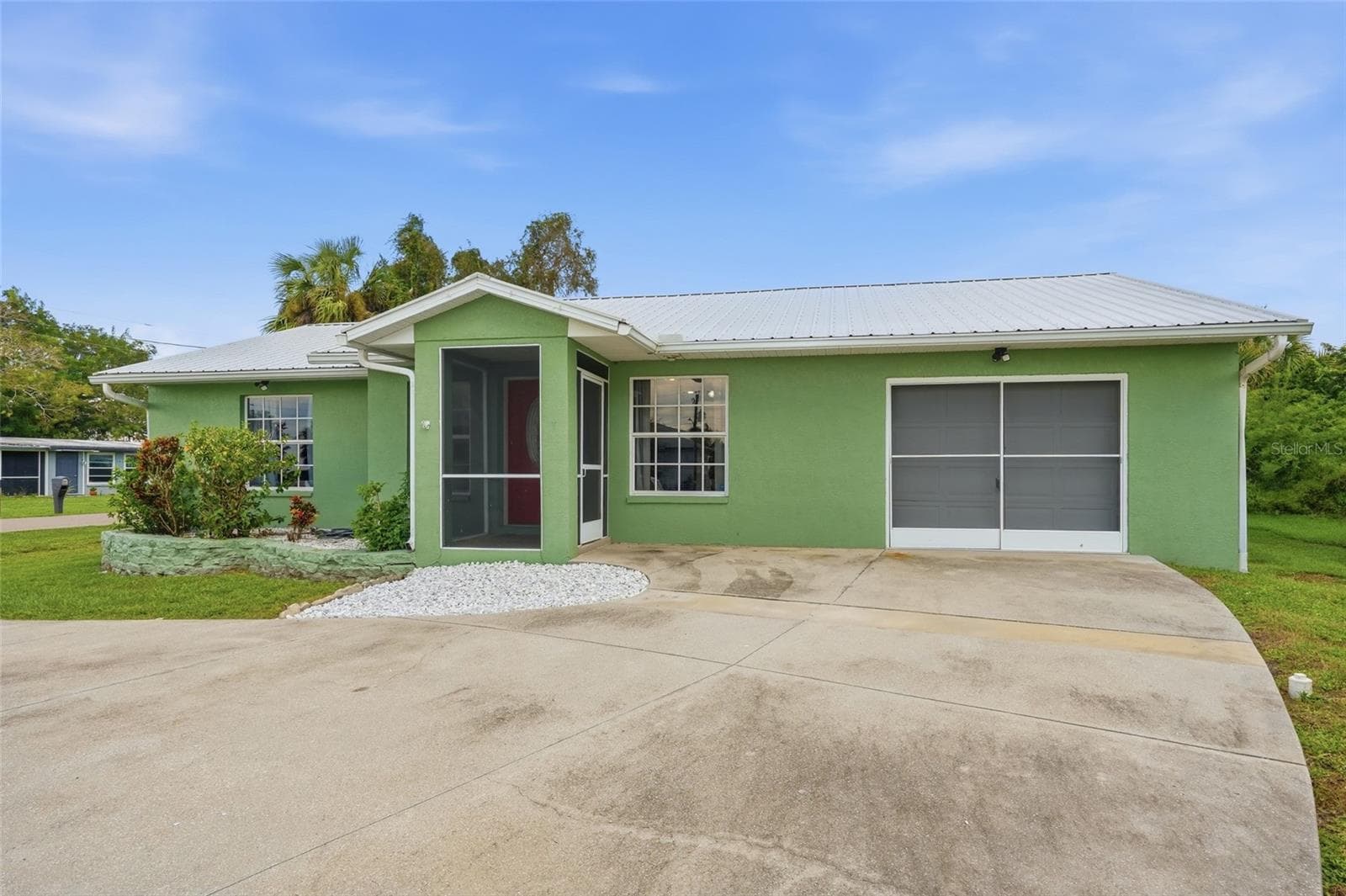 Single Family Residence at 470 RIDGECREST DR, PUNTA GORDA, photo 2 of 31