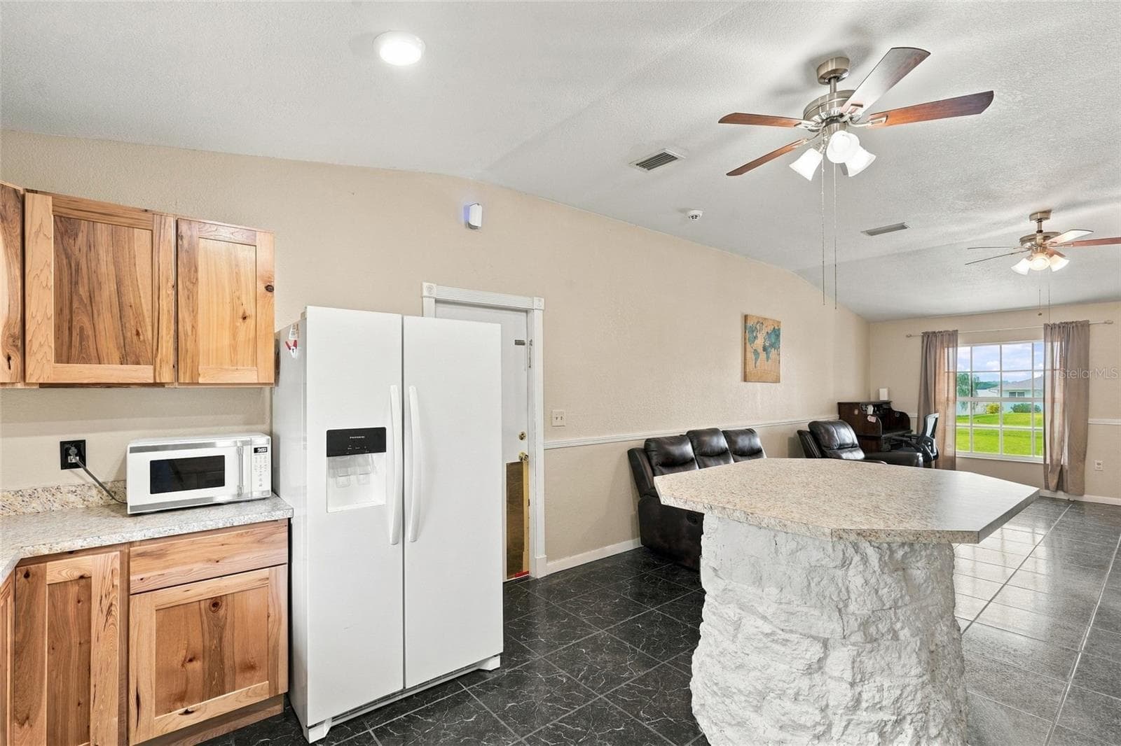 Single Family Residence at 470 RIDGECREST DR, PUNTA GORDA, photo 9 of 31