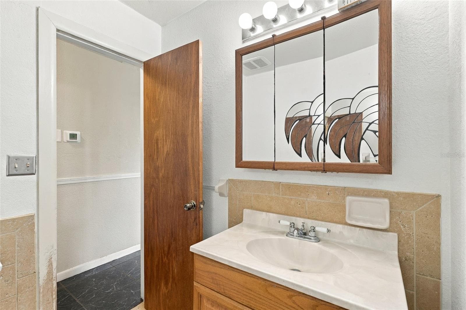 Single Family Residence at 470 RIDGECREST DR, PUNTA GORDA, photo 18 of 31