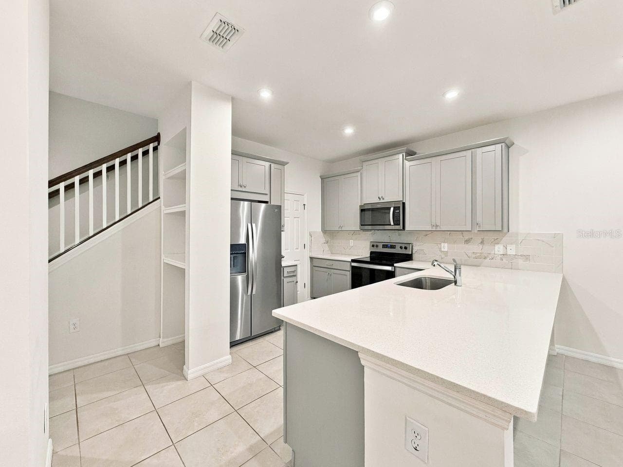 Townhouse at 8867 HERENCIA ALY, WINDERMERE, photo 8 of 35