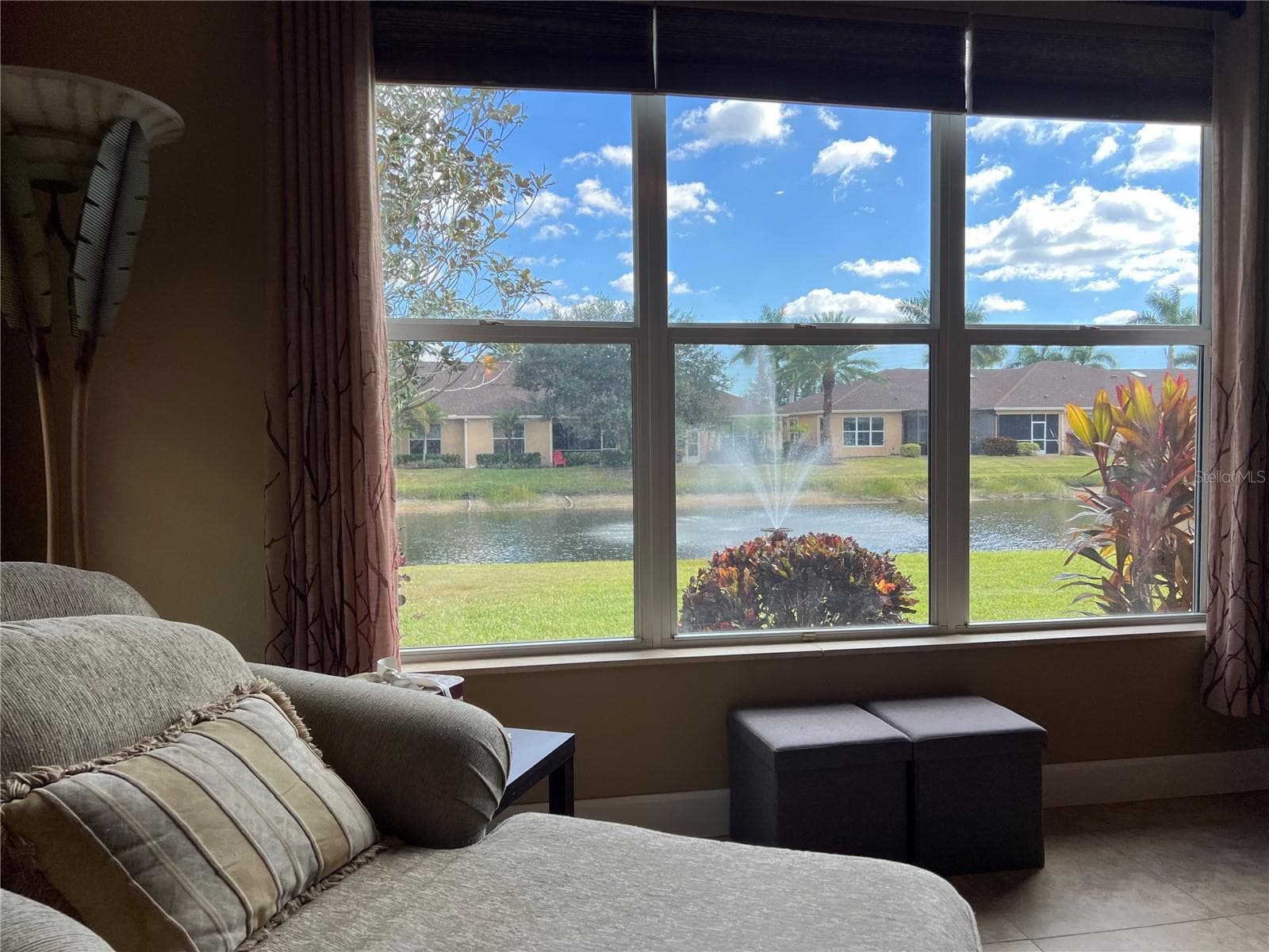 Fountain View from Living Area - 4721 TURNBERRY CIR, NORTH PORT