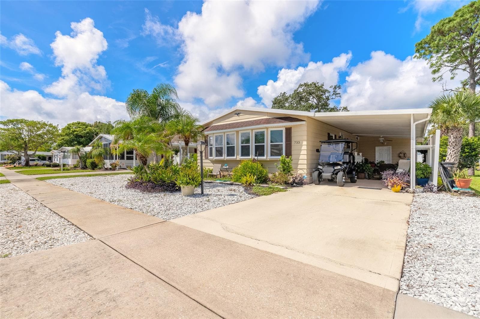 Manufactured Home at 733 INDIAN HILL DR, PORT ORANGE, photo 4 of 42