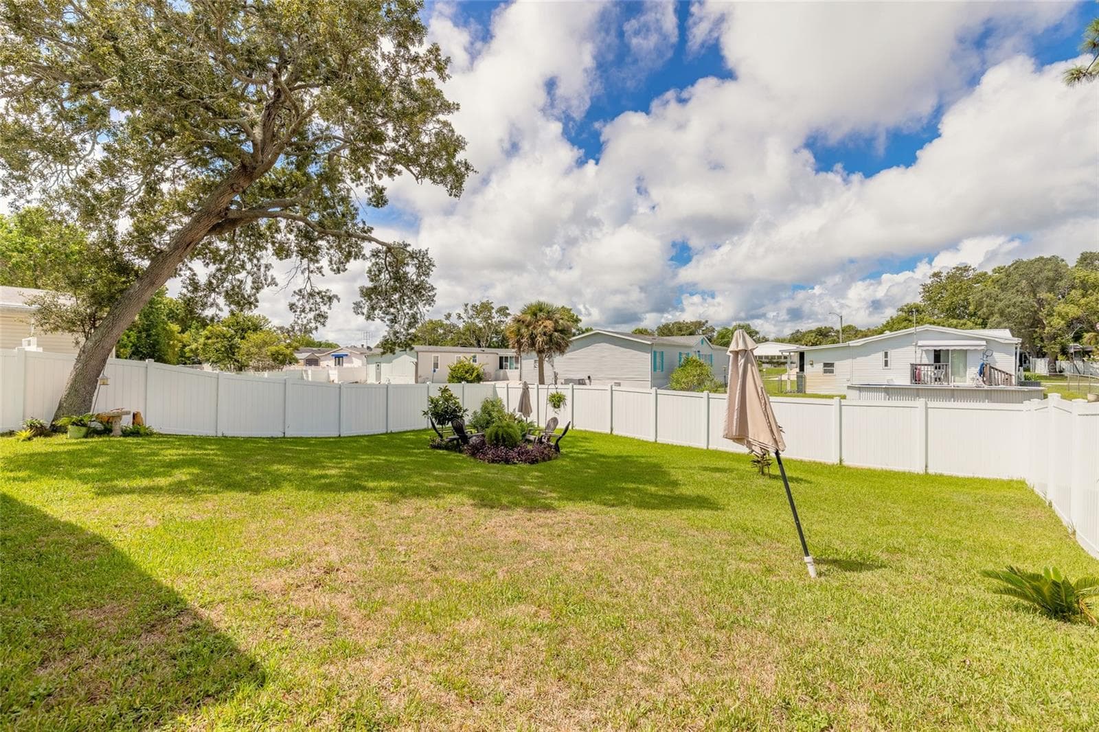 Manufactured Home at 733 INDIAN HILL DR, PORT ORANGE, photo 31 of 42