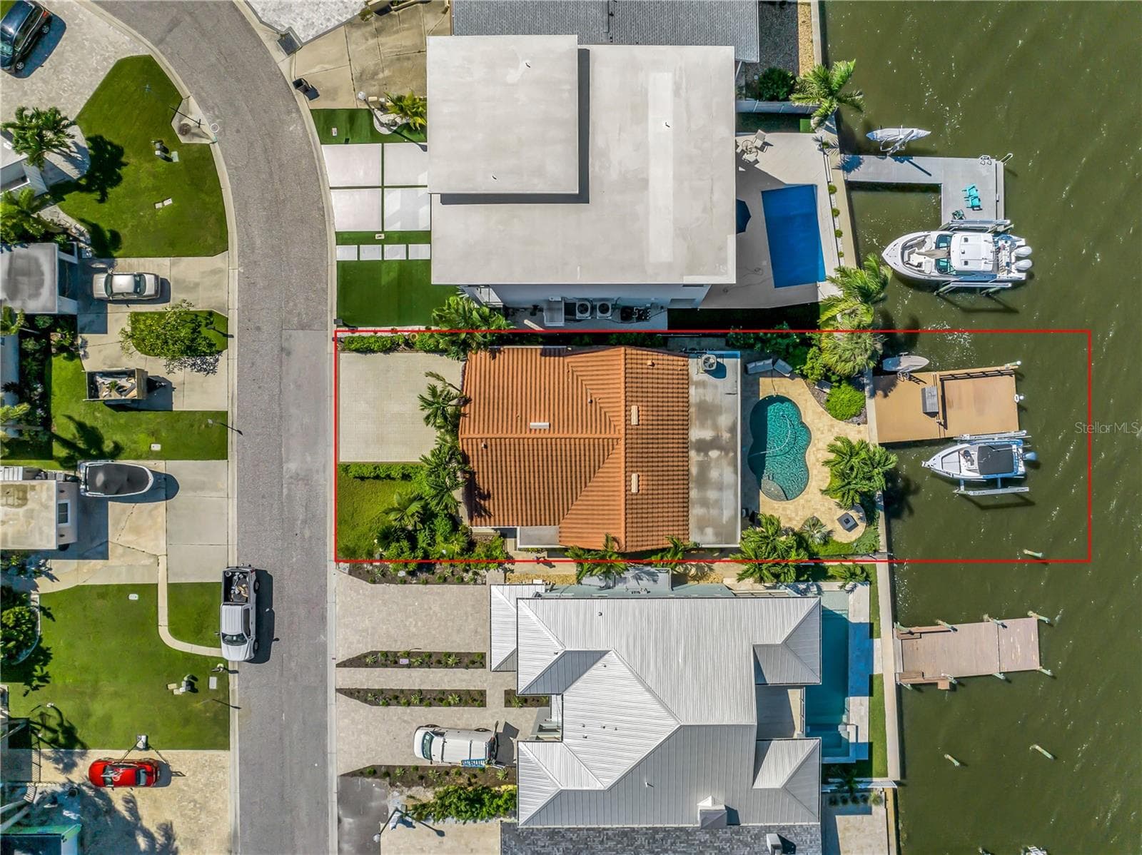 Tropical Paradise on the Water! - 106 WALL ST, REDINGTON SHORES
