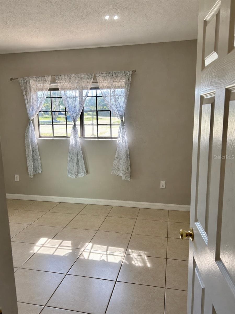 Single Family Residence at 8445 DUNNELLON RD, WEEKI WACHEE, photo 13 of 16