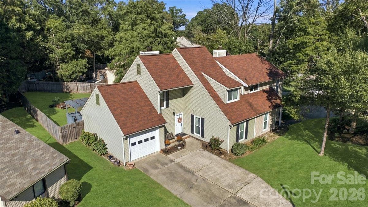 Townhouse at 10905 Rail Tye Place, Pineville, photo 4 of 44