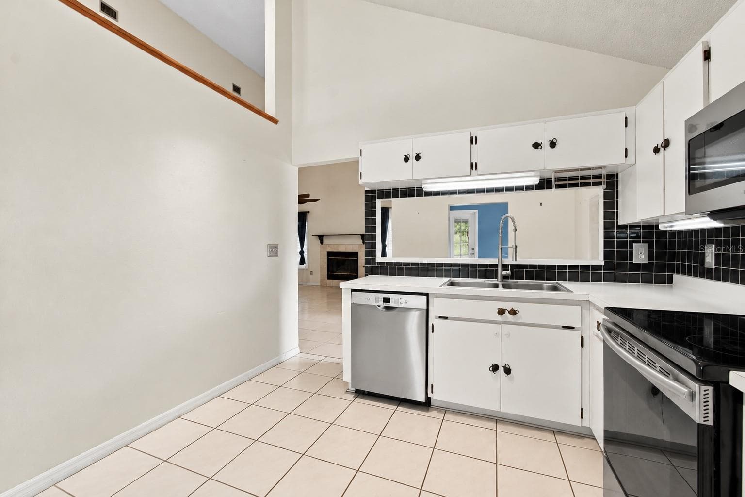 Single Family Residence at 24138 TWIN CT, LAND O LAKES, photo 15 of 85
