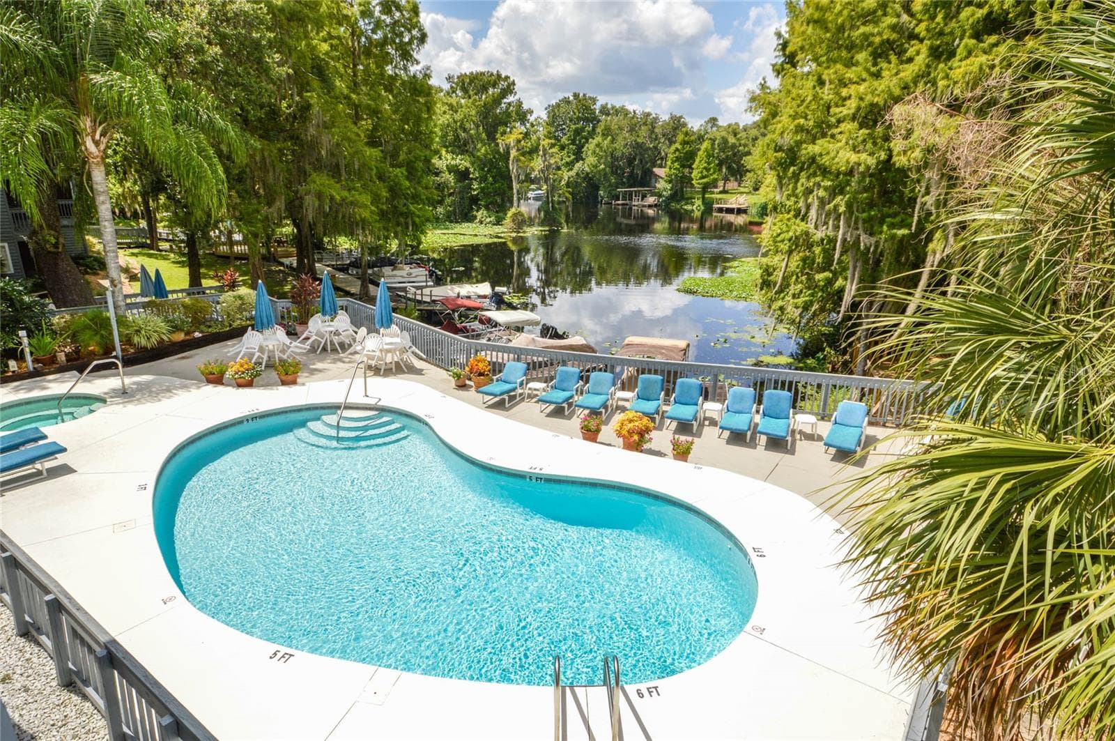 Pool - 20820 RIVER DR #B25, DUNNELLON