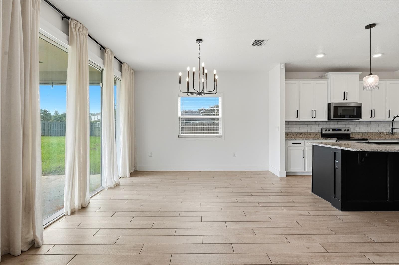 Single Family Residence at 1174 NW 133RD WAY, NEWBERRY, photo 15 of 48