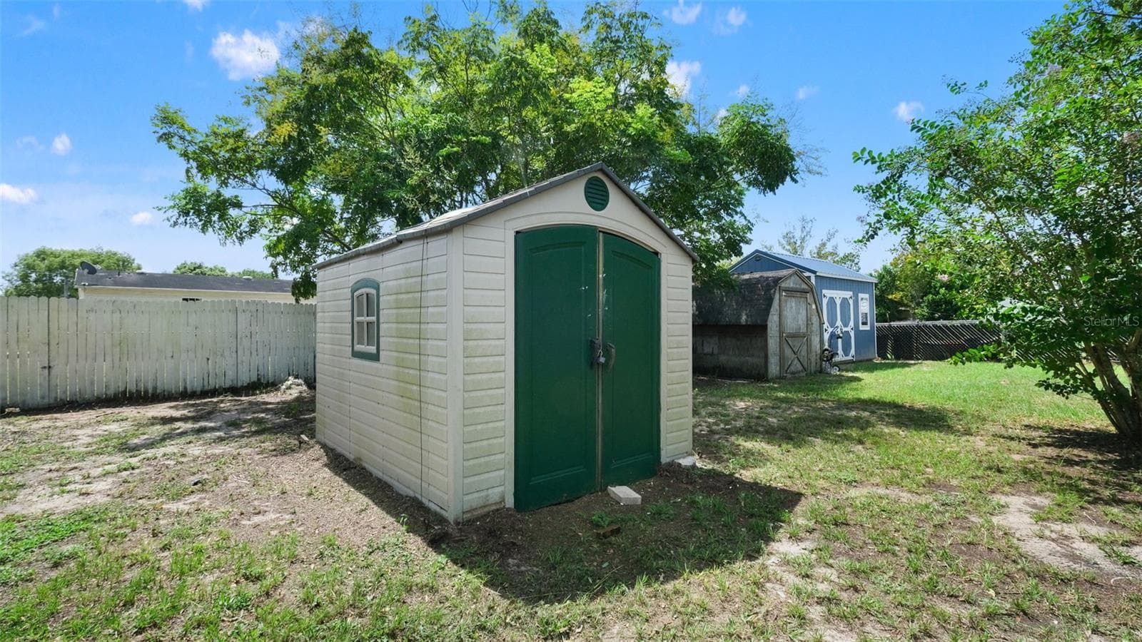 Manufactured Home at 16100 LACANTO ST, BROOKSVILLE, photo 5 of 43