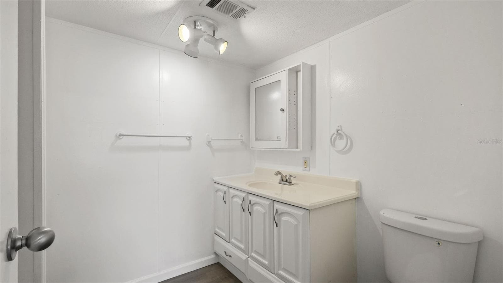 Manufactured Home at 16100 LACANTO ST, BROOKSVILLE, photo 27 of 43