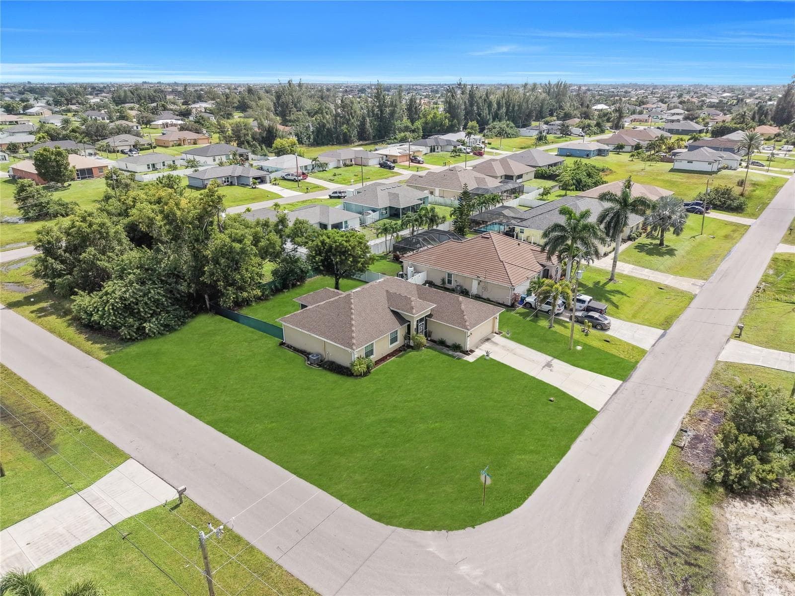 Single Family Residence at 1211 NW 27TH PL, CAPE CORAL, photo 33 of 37