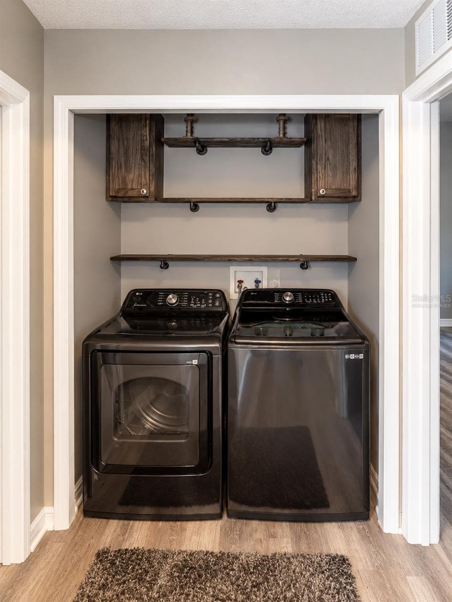 Virtually Staged - 11083 MAYBIRD AVE, WEEKI WACHEE