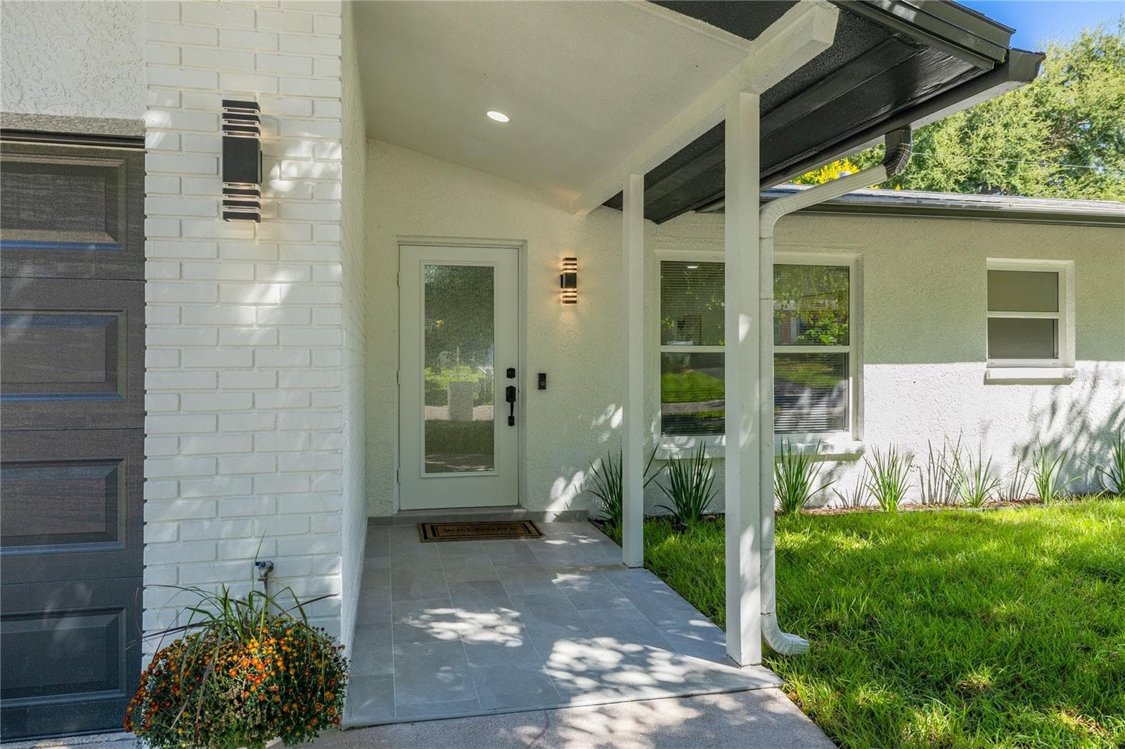 Single Family Residence at 1479 S EVERGREEN AVE, CLEARWATER, photo 4 of 30