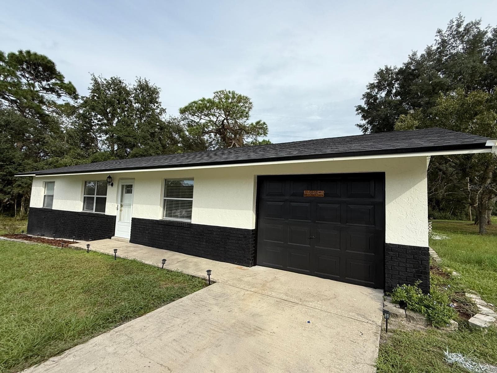Single Family Residence at 1 WATER TRACK CRSE, OCALA, photo 2 of 13