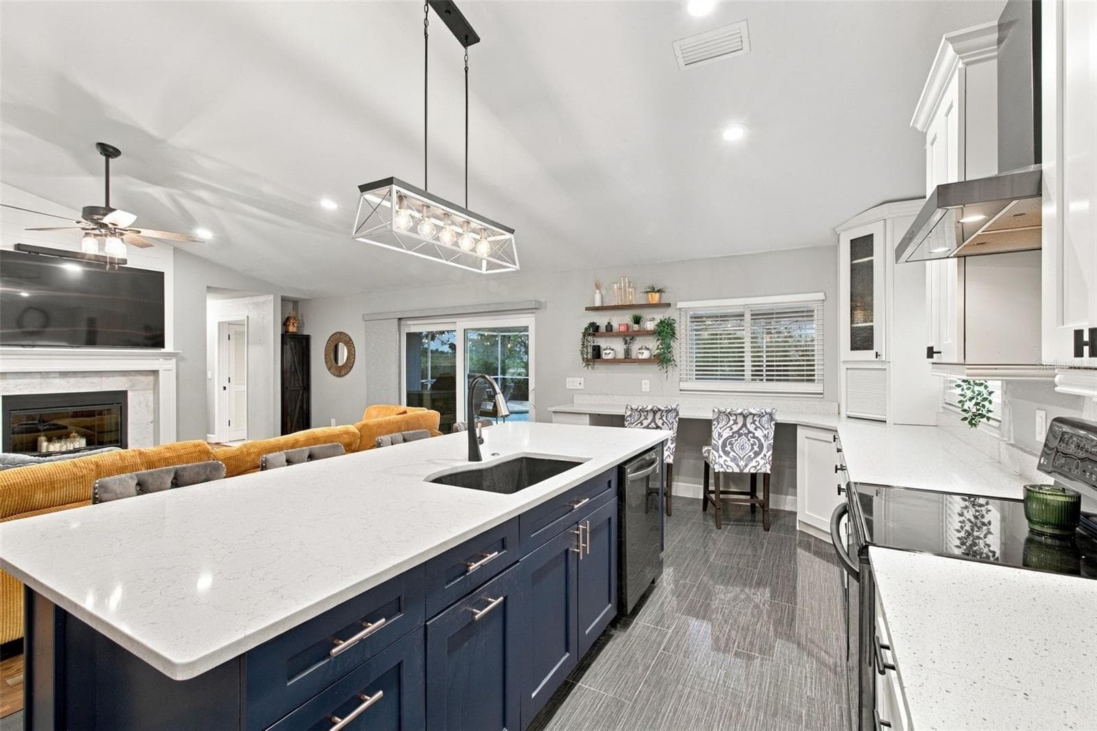 Single Family Residence at 10810 SAILBROOKE DR, RIVERVIEW, photo 17 of 40