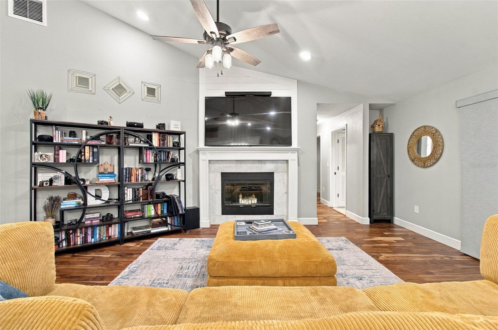 Wood burning fireplace in family room - 10810 SAILBROOKE DR, RIVERVIEW