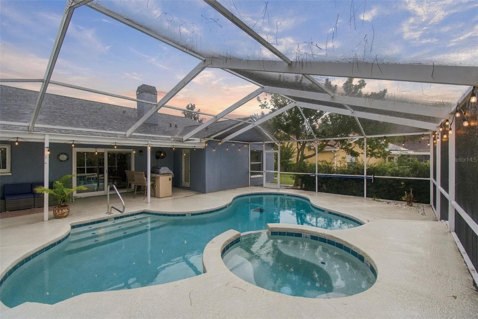 Heated pool & spa - 10810 SAILBROOKE DR, RIVERVIEW