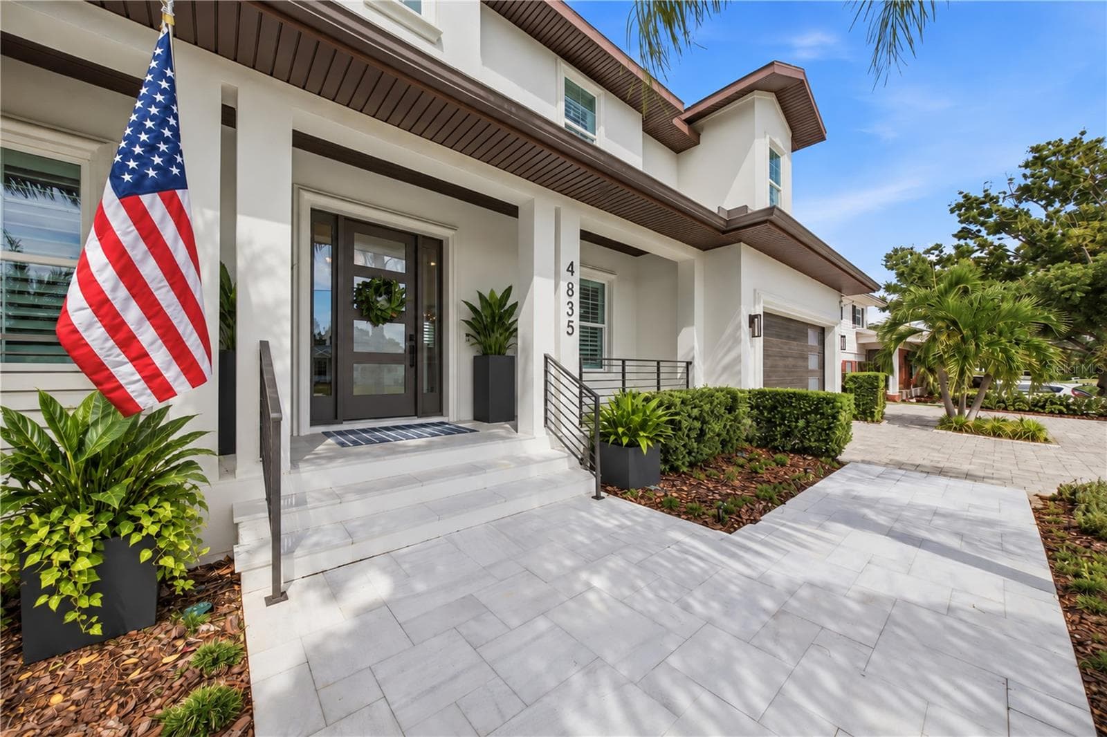 Single Family Residence at 4835 W BAY VILLA AVE, TAMPA, photo 4 of 66