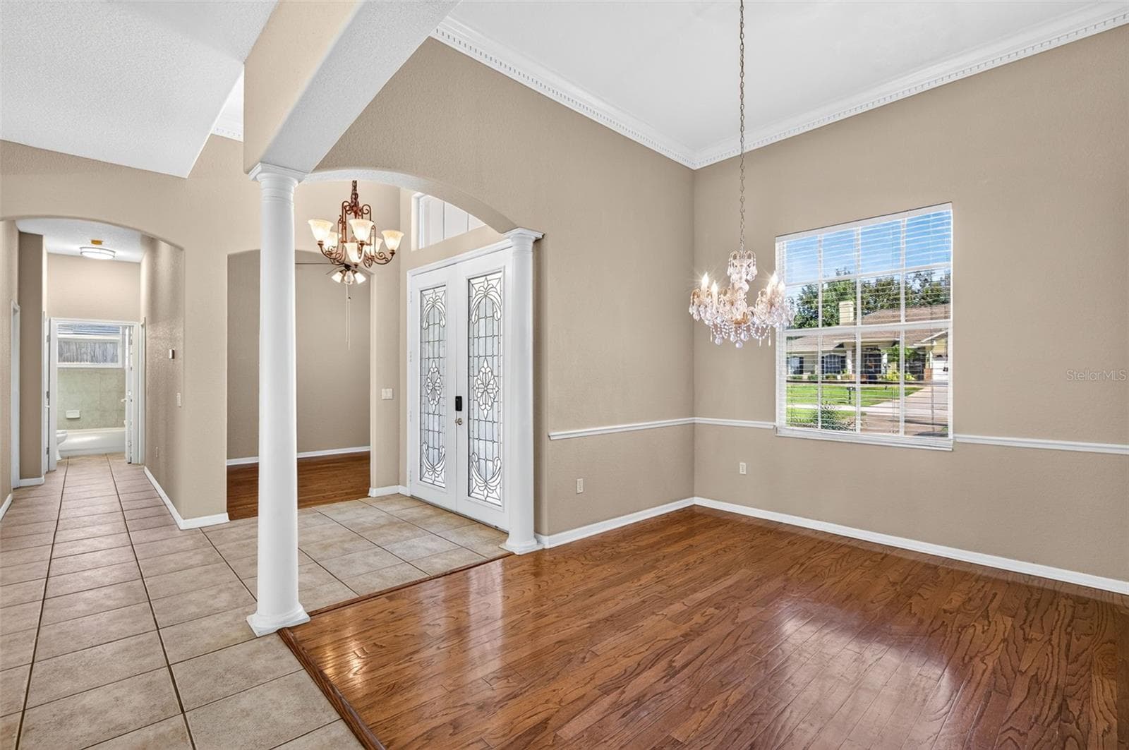 Single Family Residence at 725 CITRUS WOOD LN, VALRICO, photo 7 of 74