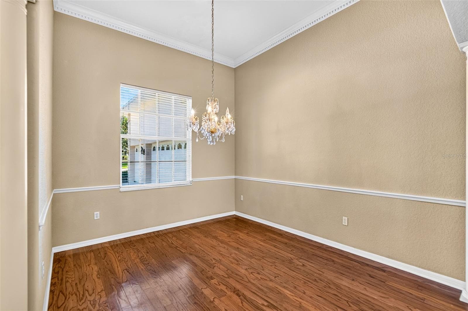Single Family Residence at 725 CITRUS WOOD LN, VALRICO, photo 8 of 74