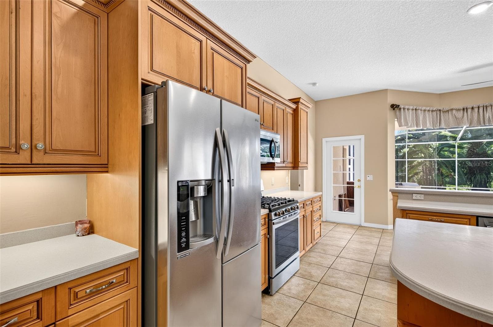 Single Family Residence at 725 CITRUS WOOD LN, VALRICO, photo 11 of 74