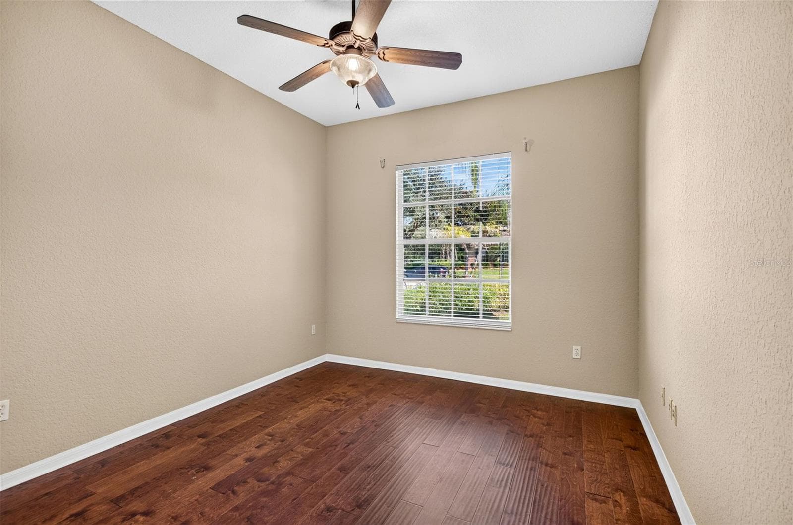Single Family Residence at 725 CITRUS WOOD LN, VALRICO, photo 33 of 74