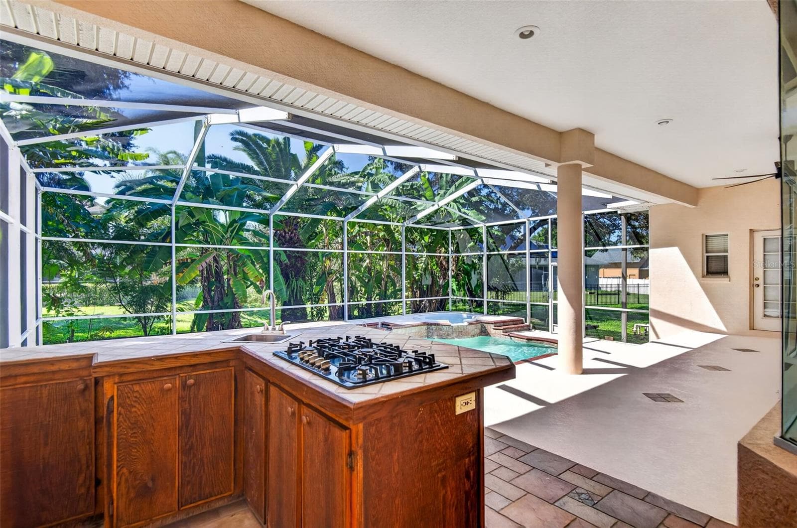 Single Family Residence at 725 CITRUS WOOD LN, VALRICO, photo 53 of 74