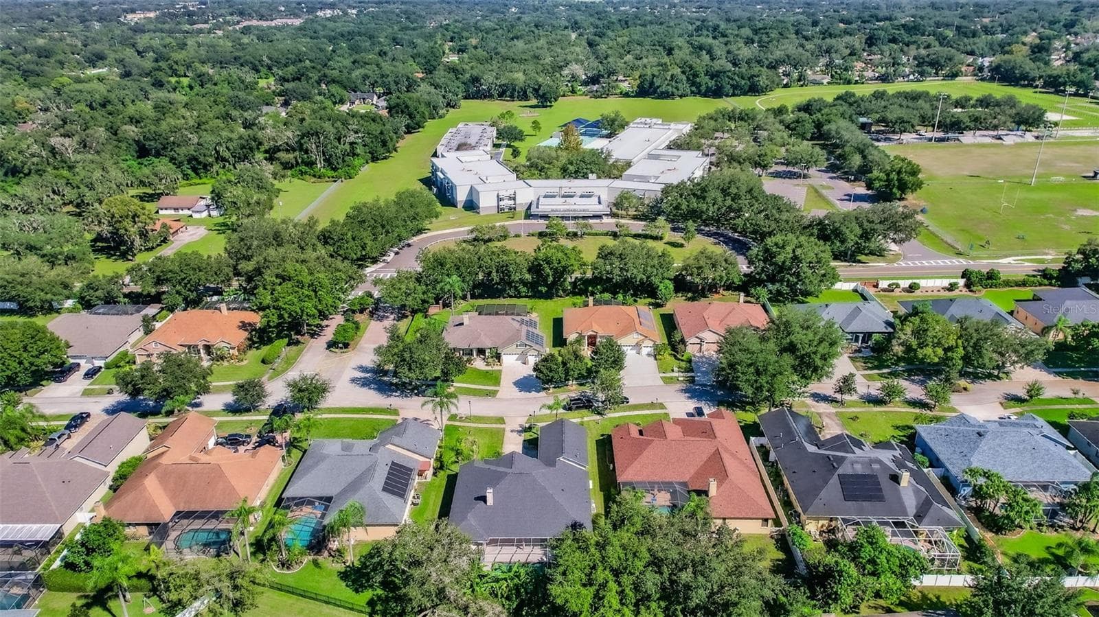 Single Family Residence at 725 CITRUS WOOD LN, VALRICO, photo 71 of 74