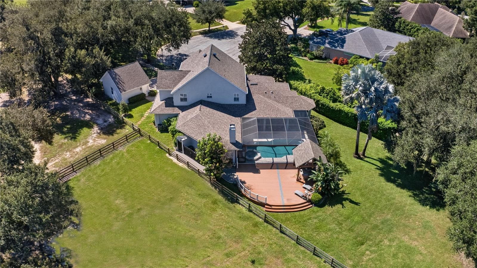 Single Family Residence at 19601 EAGLE CREST DR, LUTZ, photo 96 of 104
