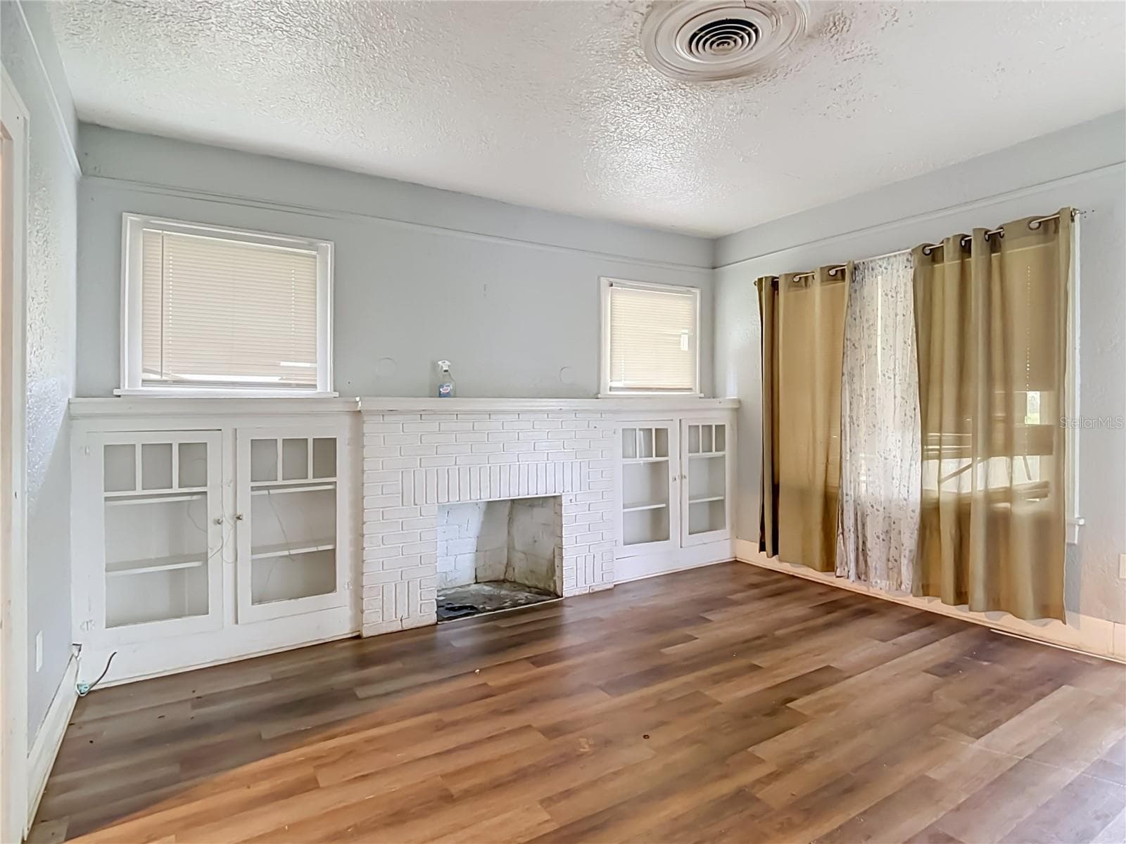 Single Family Residence at 1148 GILMORE AVE, LAKELAND, photo 5 of 23
