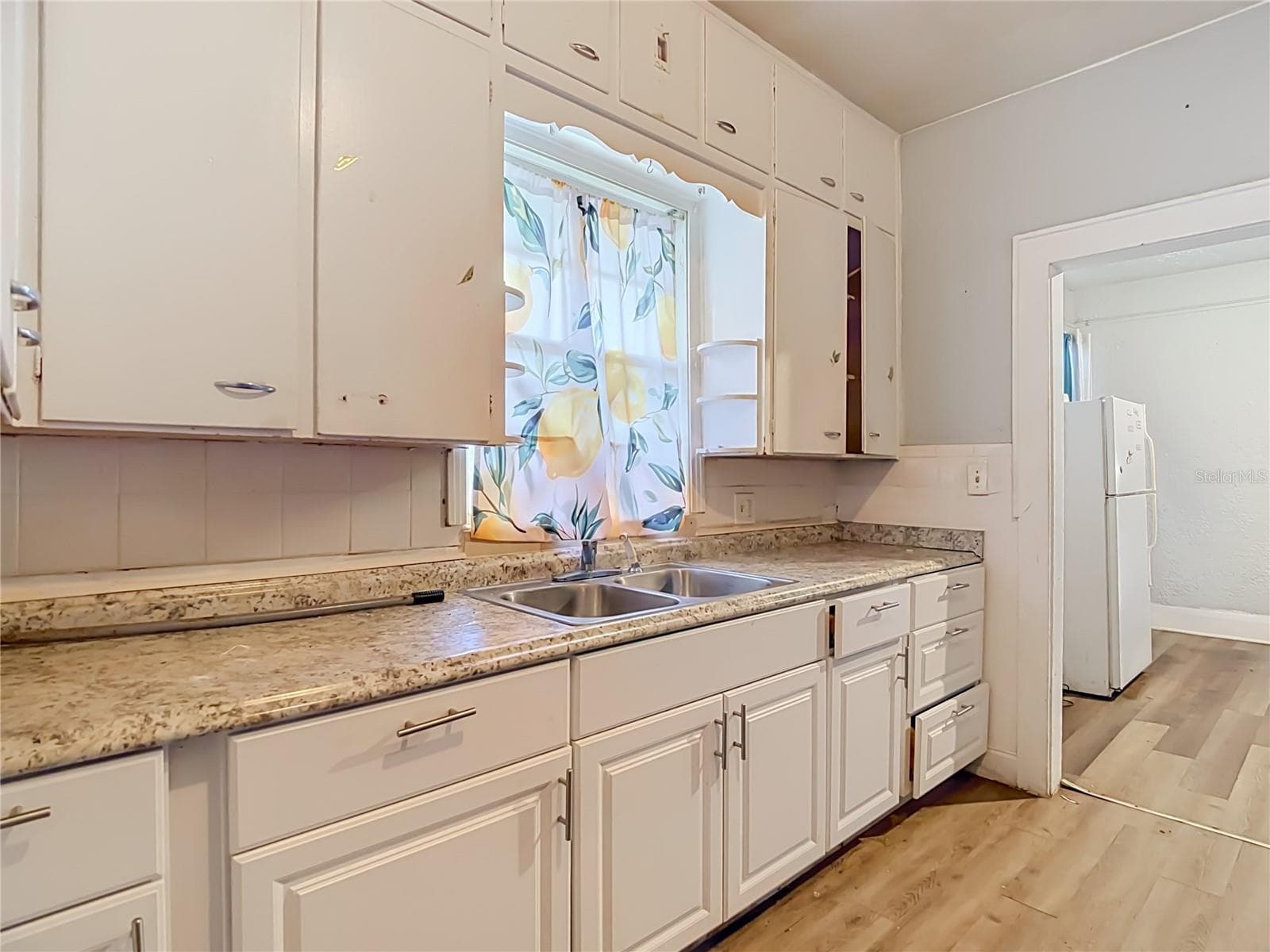Single Family Residence at 1148 GILMORE AVE, LAKELAND, photo 7 of 23