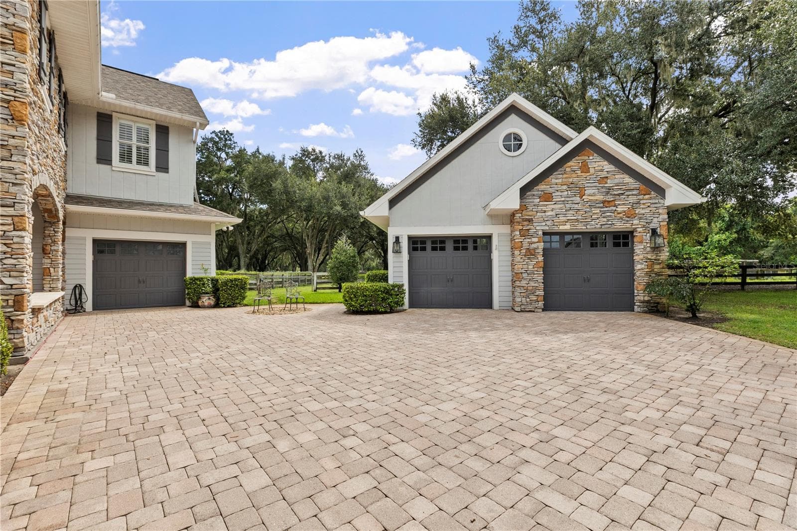 Single Family Residence at 19601 EAGLE CREST DR, LUTZ, photo 5 of 104
