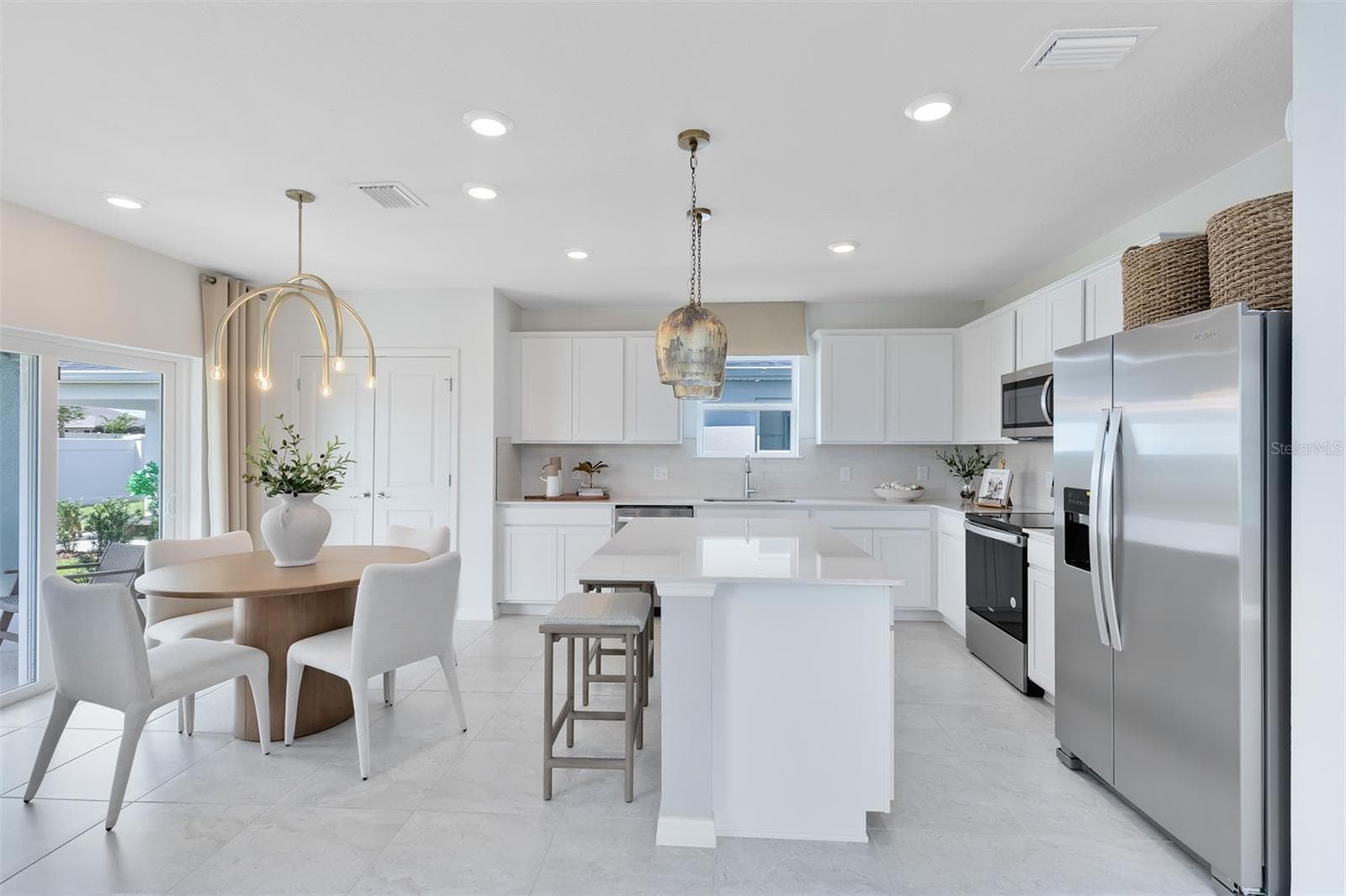 Model Home Design Only. Pictures and furnishings are for illustrative purposes only. Elevations, colors and options may vary. Furniture is for model home staging only. - 4734 HARRINGTON FIELDS DRIVE, DAVENPORT