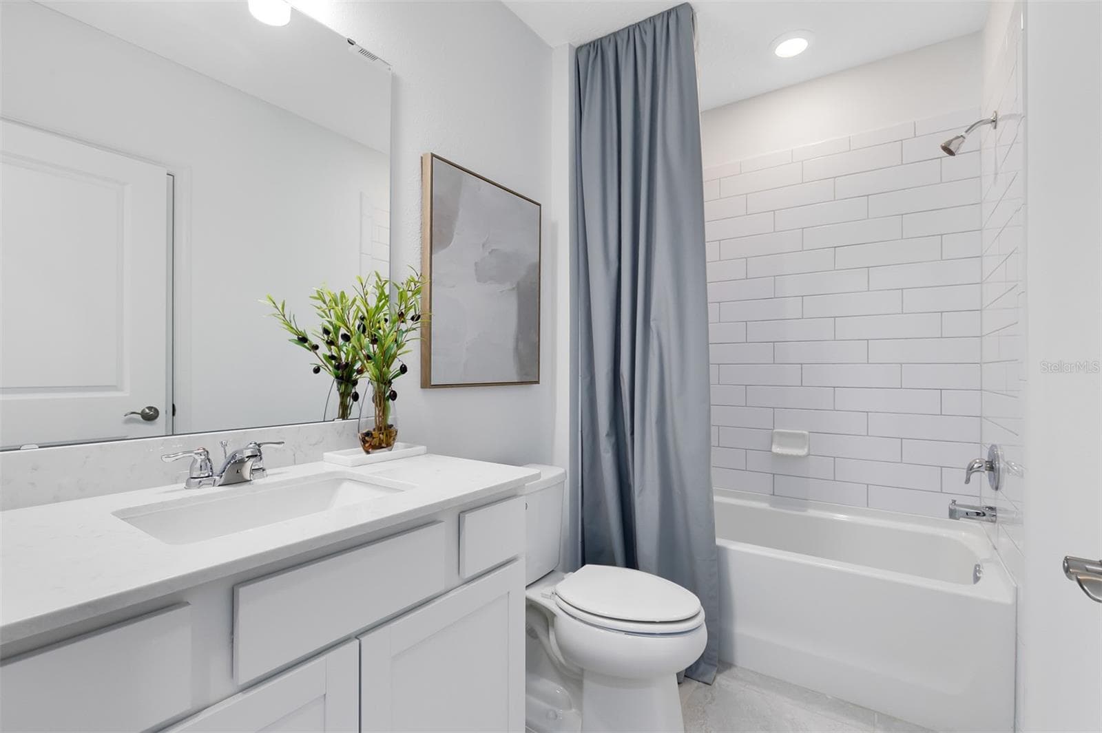 Model Home Design Only. Pictures and furnishings are for illustrative purposes only. Elevations, colors and options may vary. Furniture is for model home staging only. - 4734 HARRINGTON FIELDS DRIVE, DAVENPORT