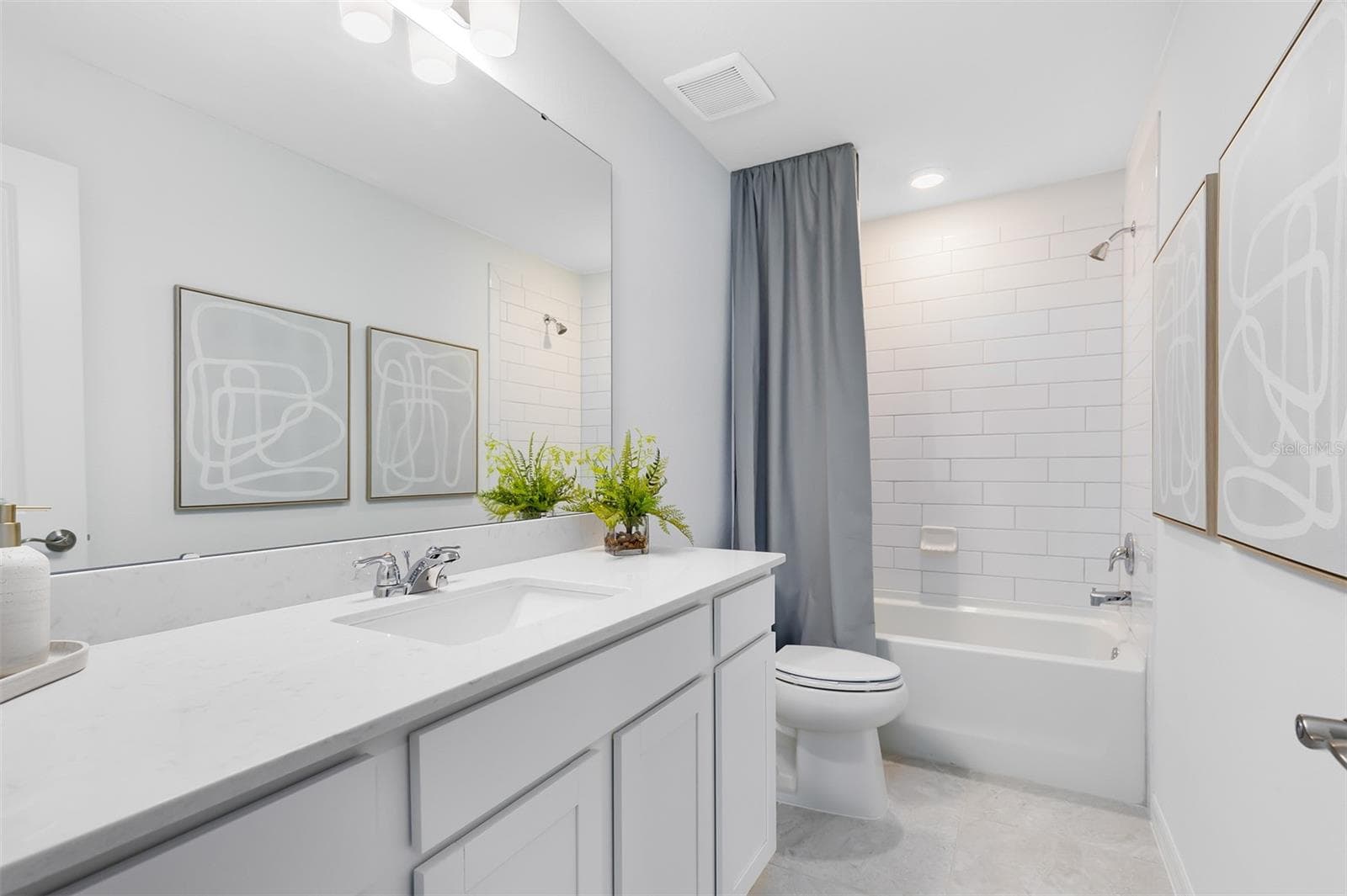 Model Home Design Only. Pictures and furnishings are for illustrative purposes only. Elevations, colors and options may vary. Furniture is for model home staging only. - 4734 HARRINGTON FIELDS DRIVE, DAVENPORT