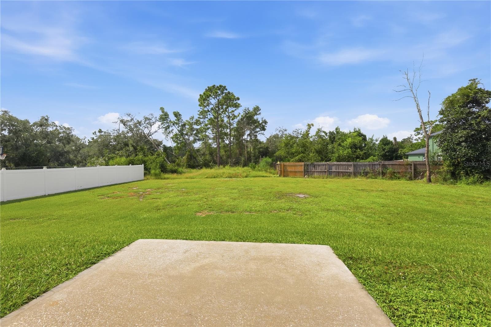 Single Family Residence at 824 ALCAN AVE, DELTONA, photo 25 of 30