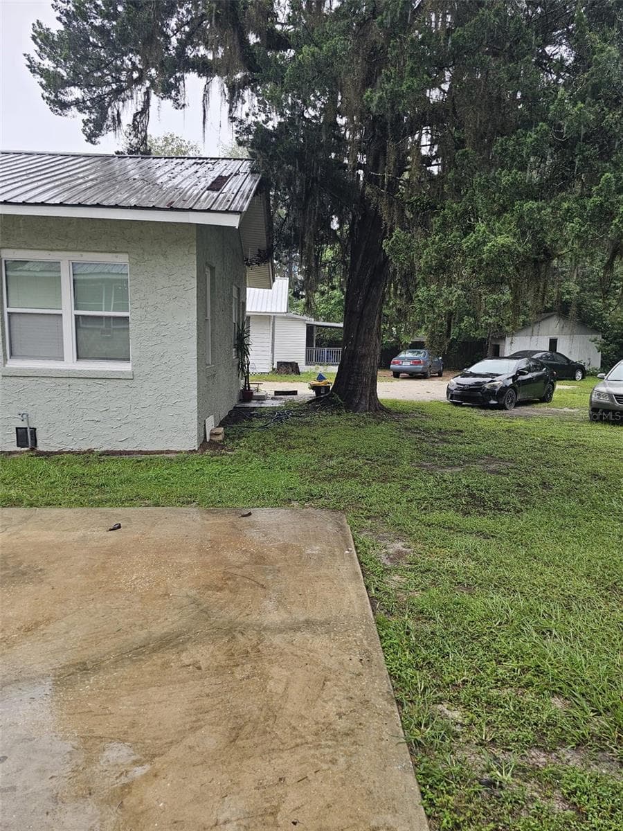 Single Family Residence at 627 NE 8TH AVE, OCALA, photo 2 of 20