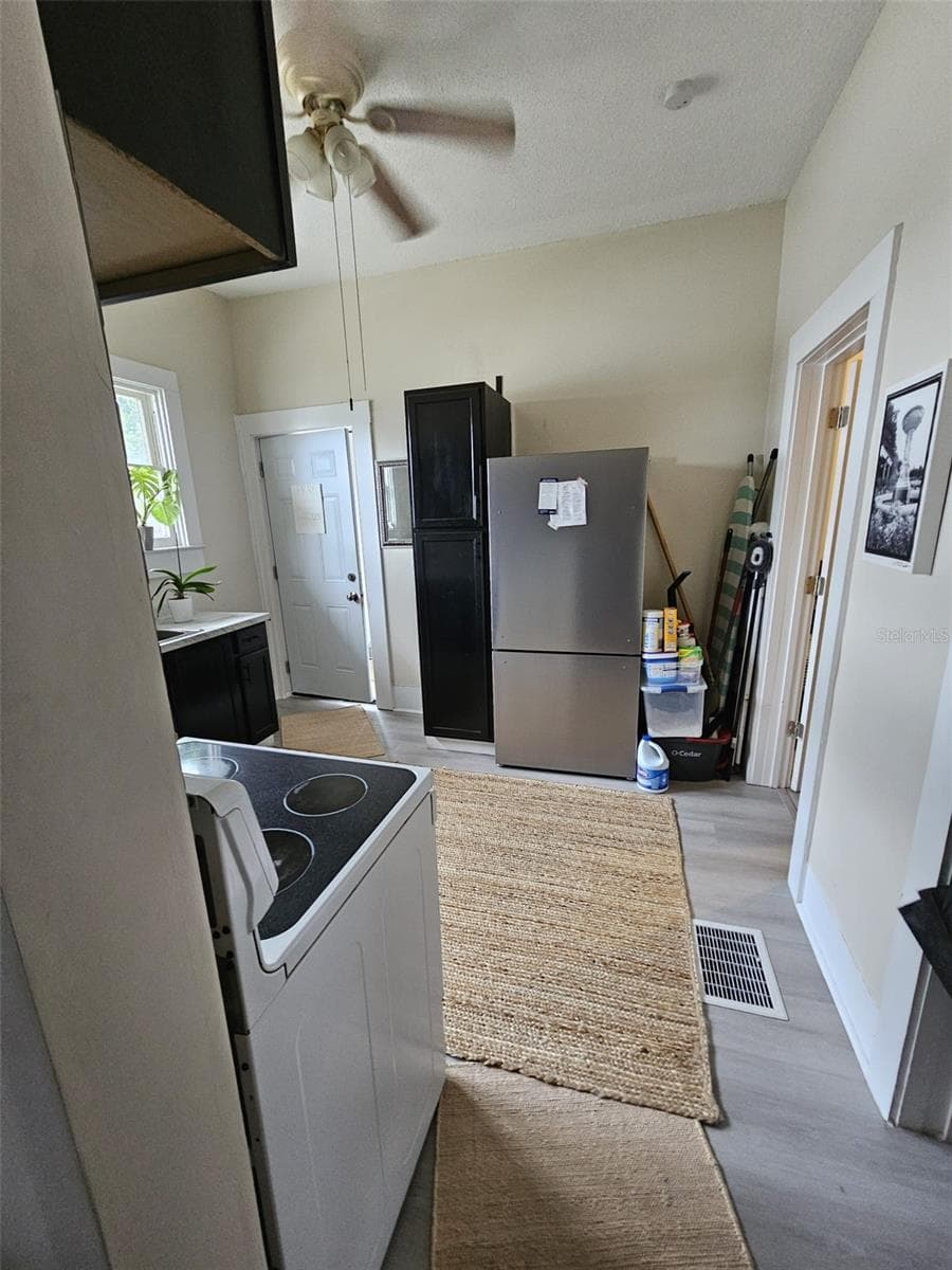 Single Family Residence at 627 NE 8TH AVE, OCALA, photo 4 of 20