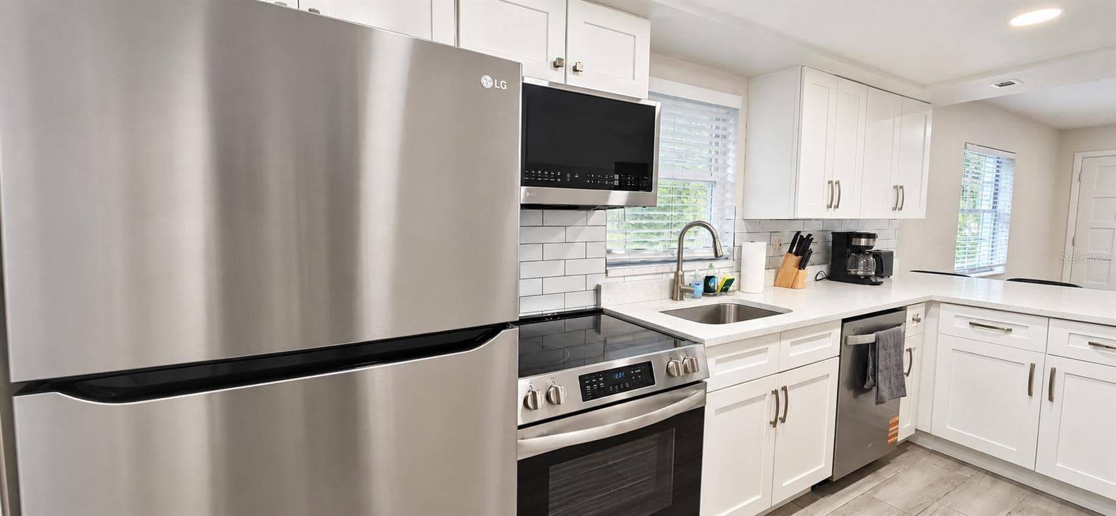 2/1 unit - 8090 50TH AVE N #8092, ST PETERSBURG