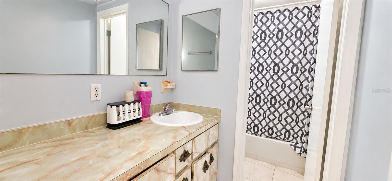 2/2 unit - 8090 50TH AVE N #8092, ST PETERSBURG