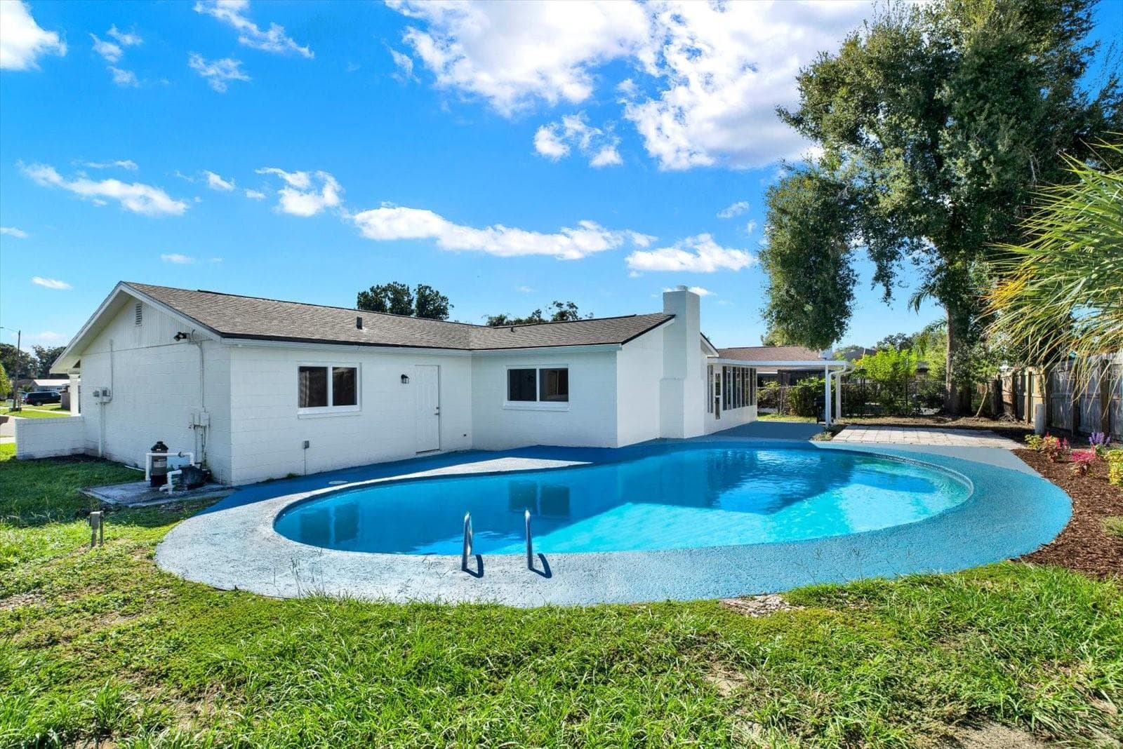Single Family Residence at 720 SAILFISH DR, BRANDON, photo 26 of 33