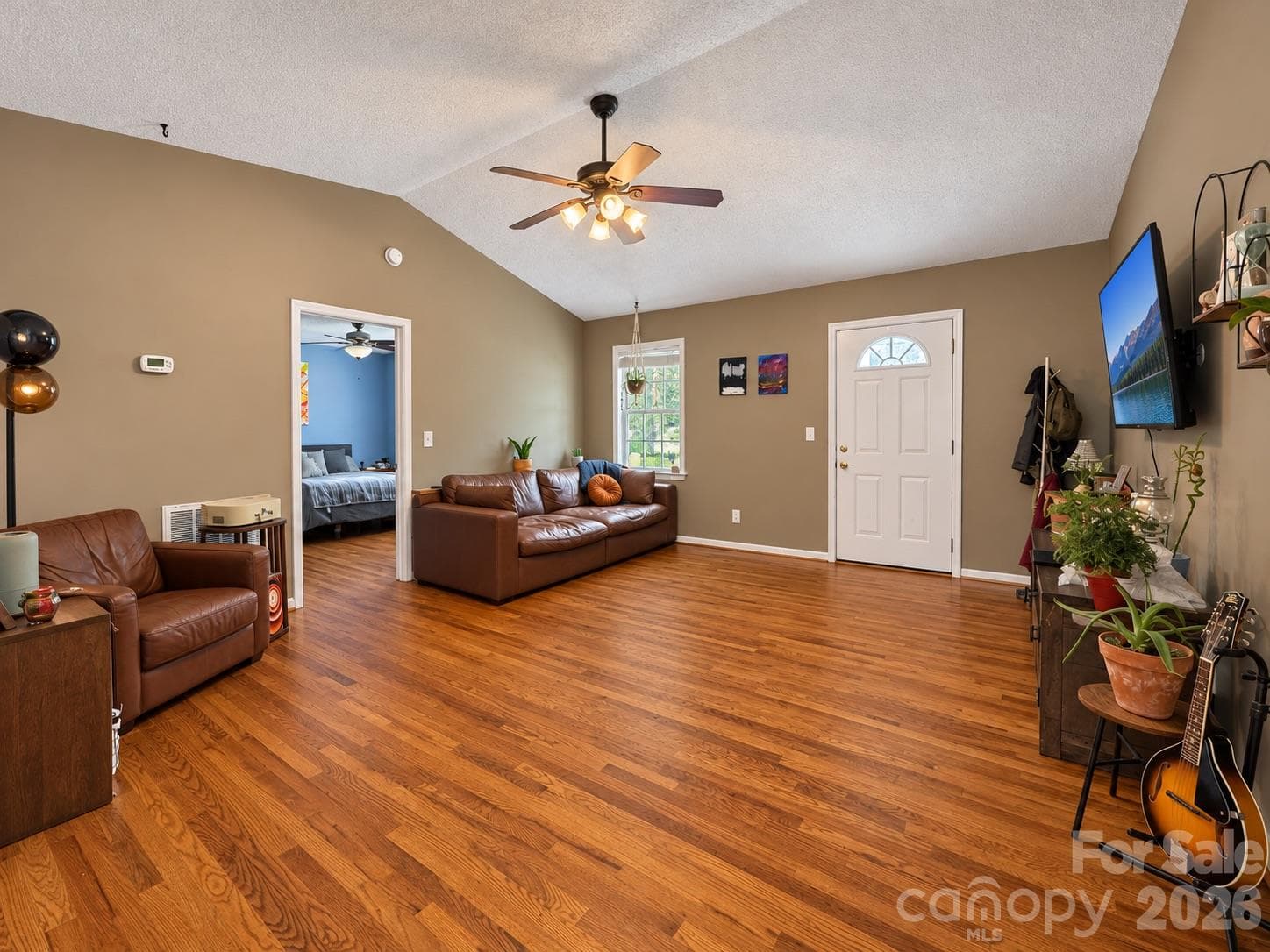 Single Family Residence at 1128 Beagle Run, Salisbury, photo 4 of 22