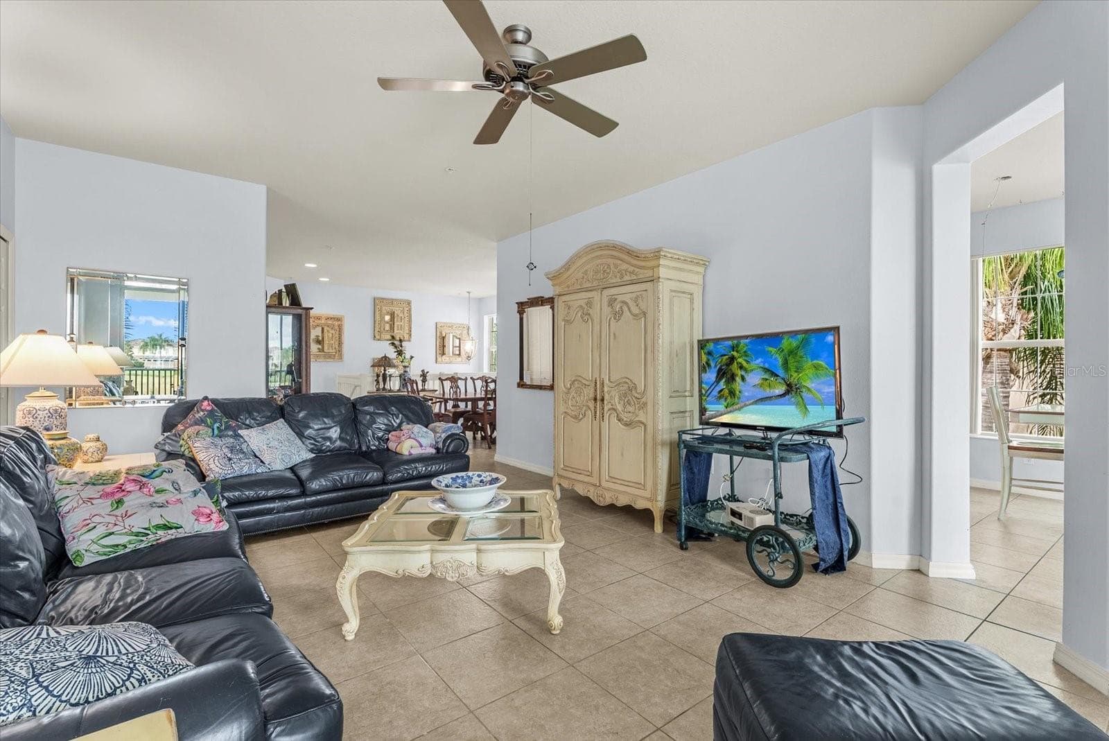 Condominium at 5725 FOSSANO DR #706, SARASOTA, photo 9 of 34