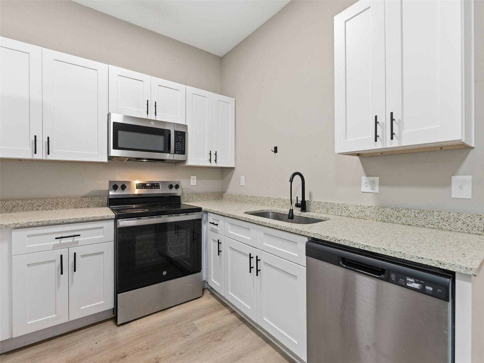 Single Family Residence at 1740 W CHERRY ST, TAMPA, photo 4 of 26